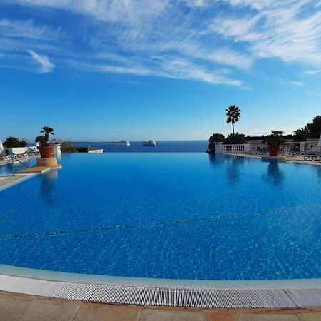 Cannes & More Luaran gambar